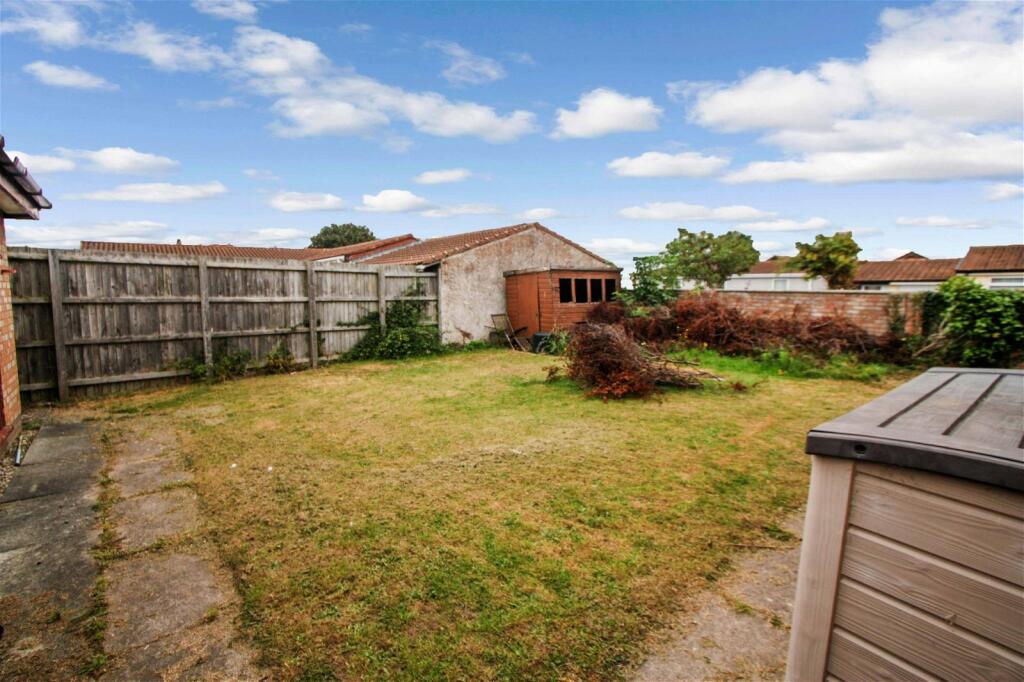 3 bedroom detached bungalow for sale in Rhodfa Cregyn, Belgrano