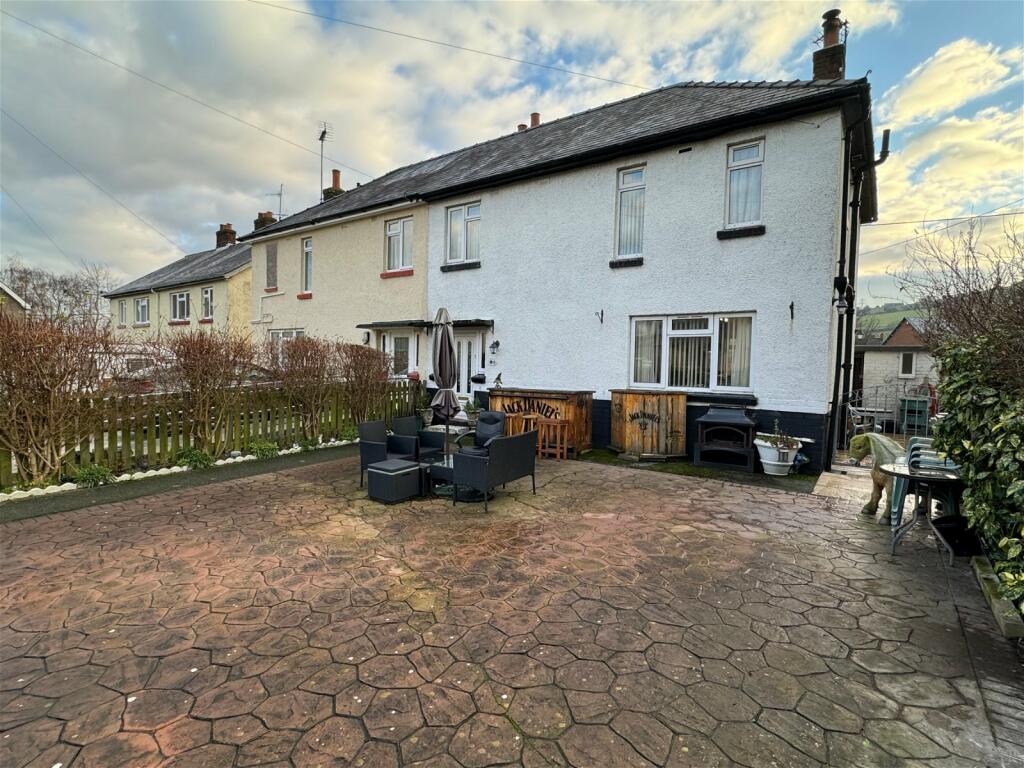 3 bedroom semidetached house for sale in Glan Y Fedw, Betws Yn Rhos