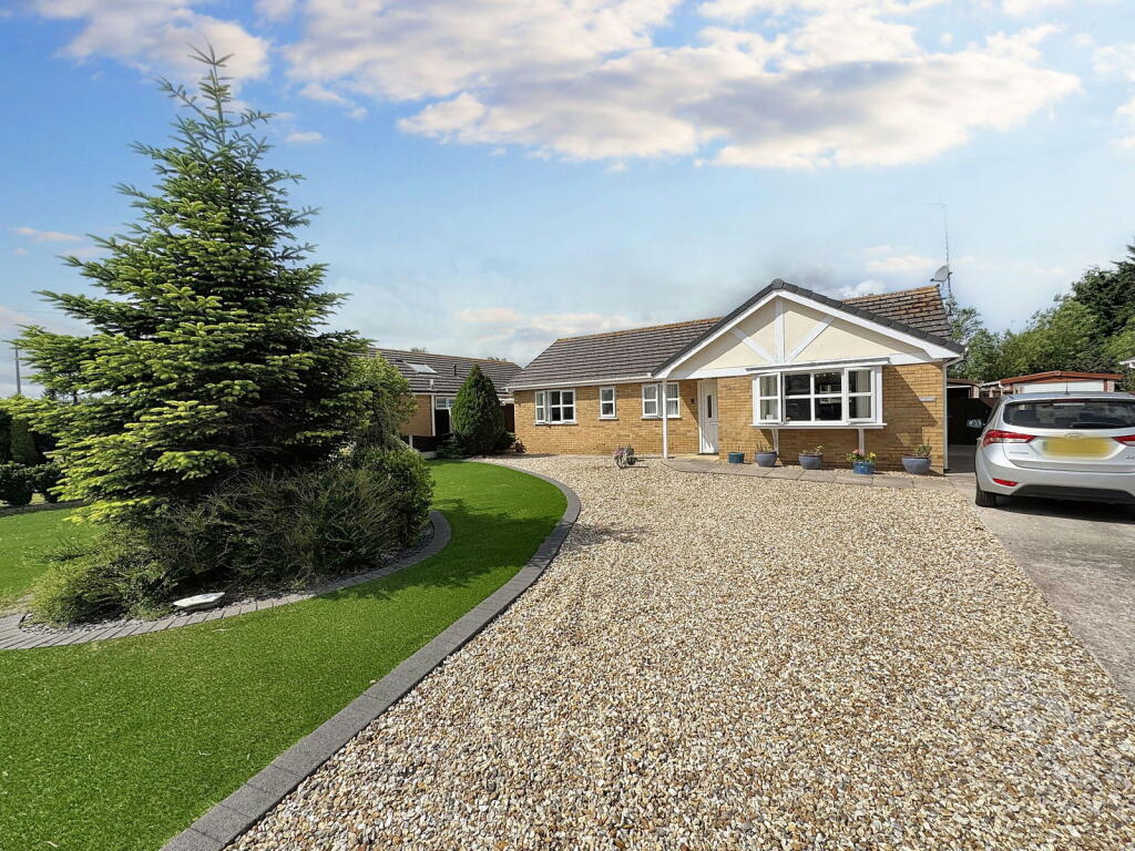Main image of property: Trem Cinmel, Towyn, Conwy, LL22 9NJ