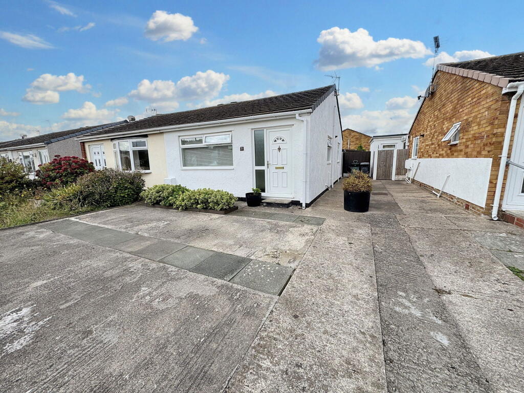 Main image of property: Llys Madoc, Towyn, Conwy, LL22 9NN