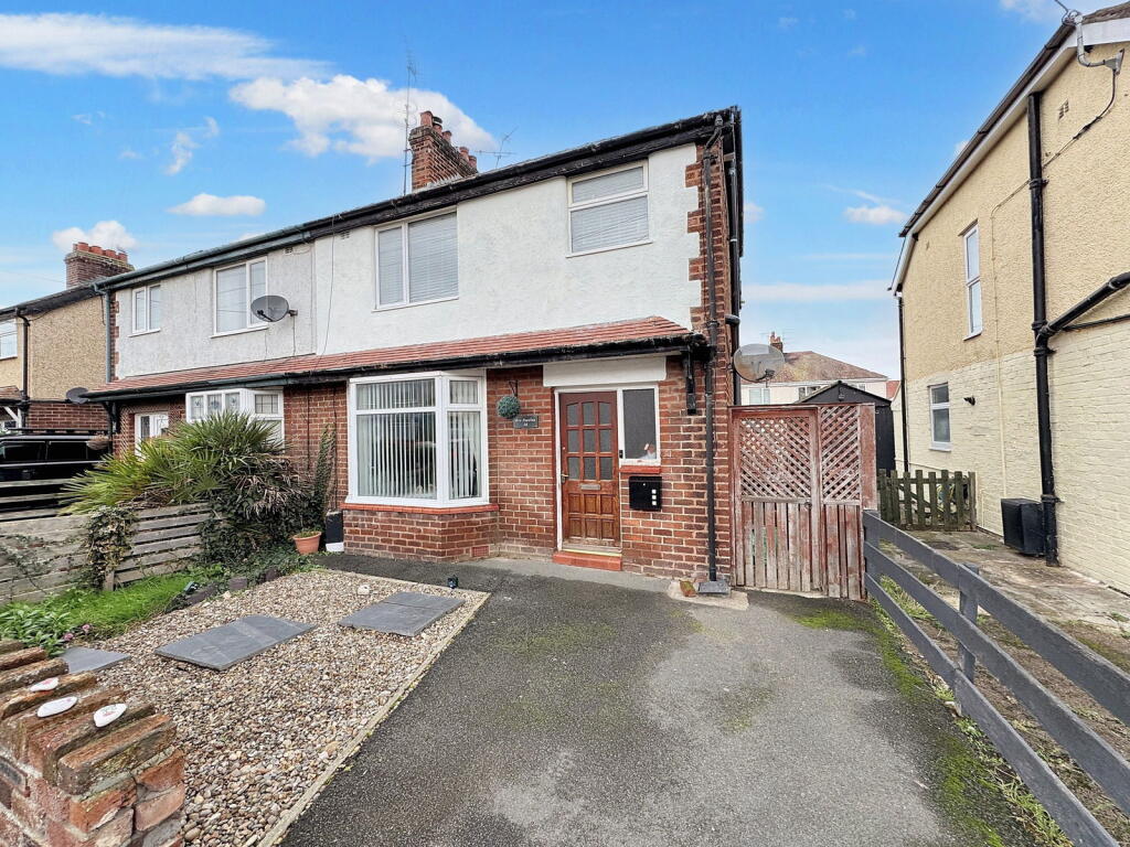 Main image of property: Clwyd Avenue, Abergele, LL22 7NF