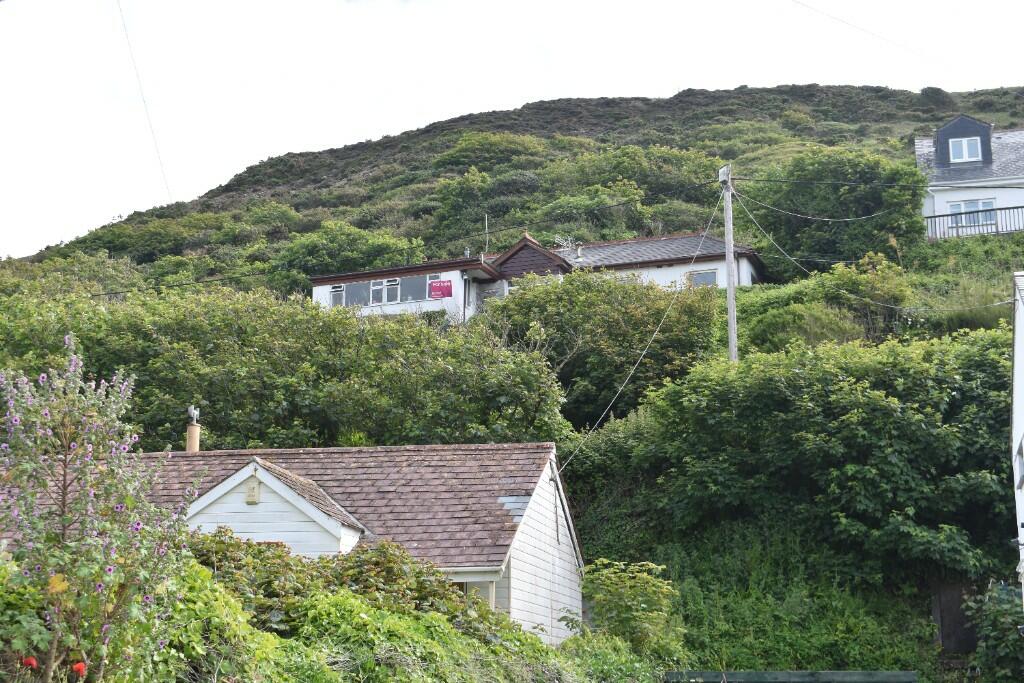 3 bedroom detached bungalow for sale in West Cliffe, Porthtowan, TR4