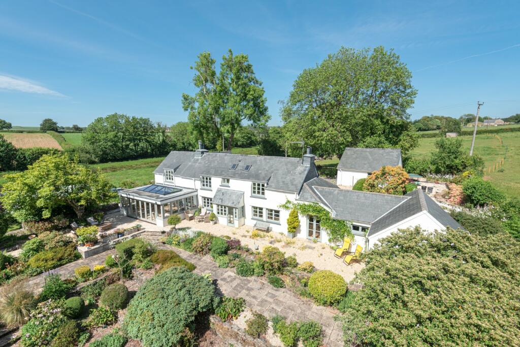 5 bedroom detached house for sale in Buckland Monachorum, Yelverton, PL20
