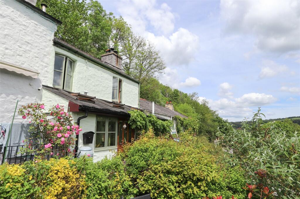 2 bedroom terraced house for sale in Gunnislake, Cornwall, PL18