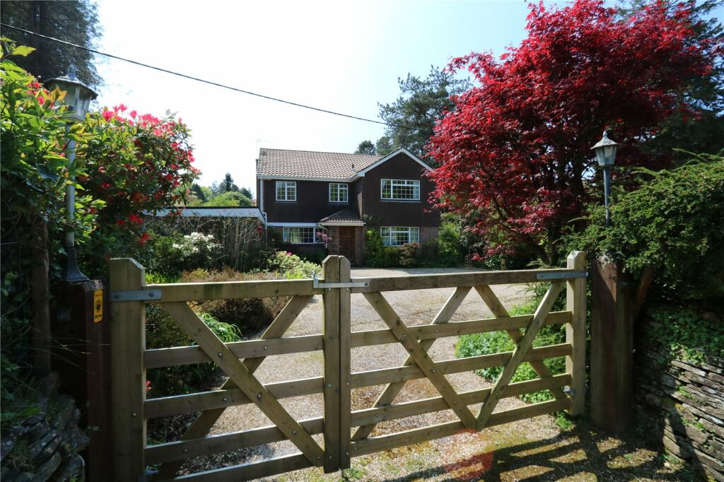 4 bedroom detached house for sale in Yelverton, Devon, PL20