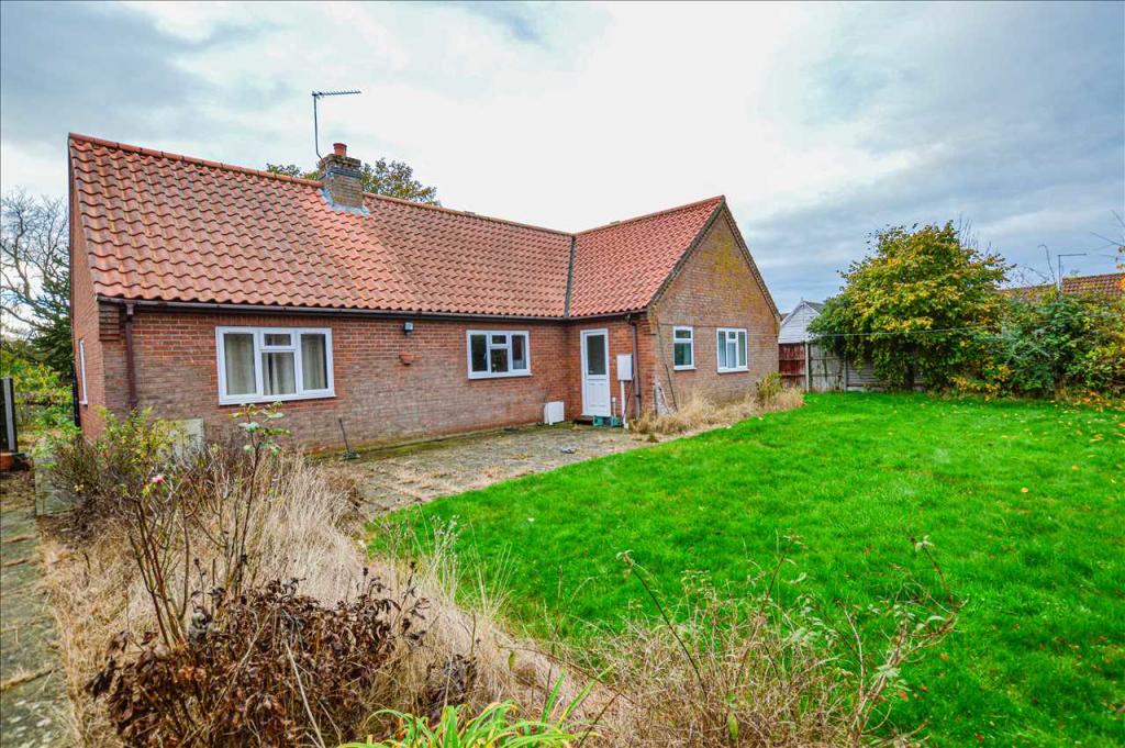 3 bedroom bungalow for sale in Galley Hill Close, Sleaford, NG34