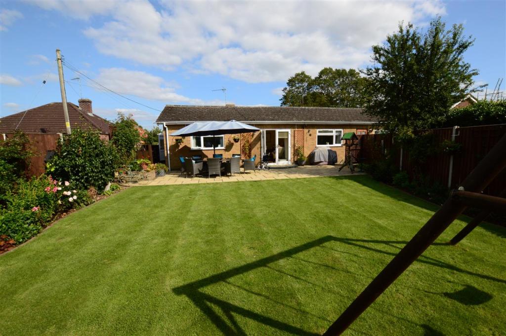 4 bedroom bungalow for sale in Kyme Road, Heckington, Sleaford, NG34