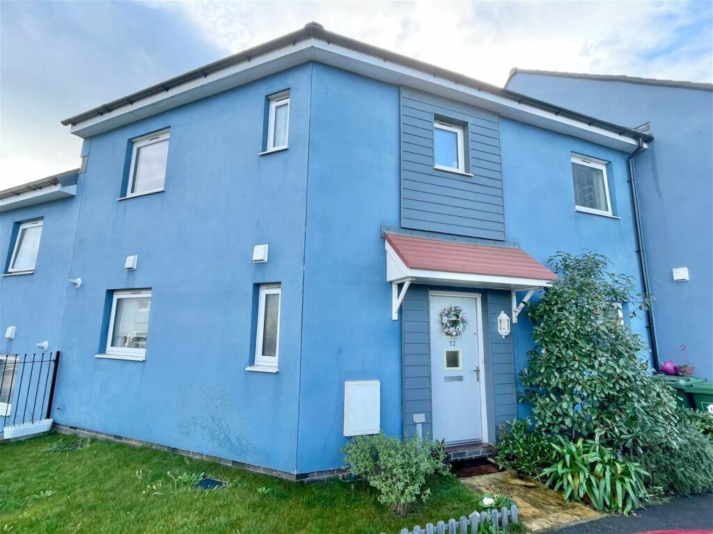 3 bedroom terraced house for sale in Sonnet Close, Manadon, Plymouth, PL5