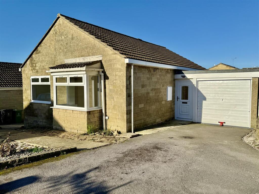 Main image of property: Edgehill, Freshbrook, Swindon