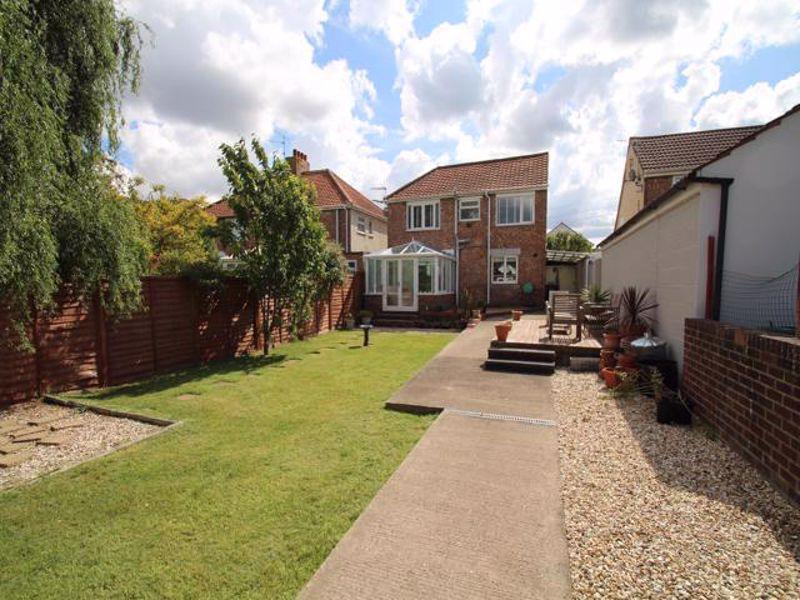 3 bedroom detached house for sale in Walcot Road, Old Walcot, Swindon, SN3