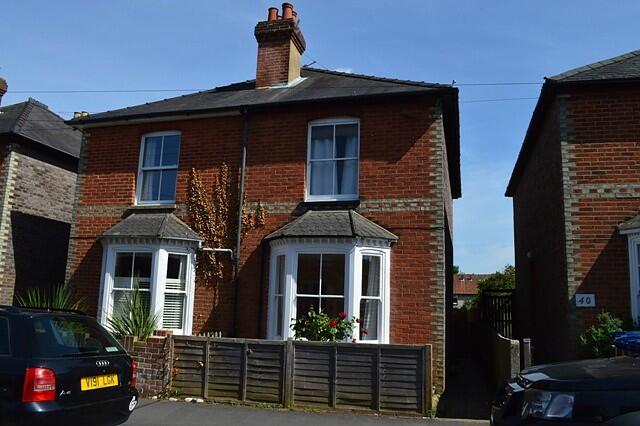 Main image of property: 2 bedroom Ground Floor Maisonette in Godalming