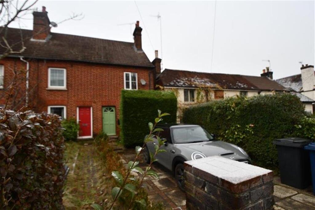 Main image of property: 2 bedroom Semi-Detached Cottage in Haslemere