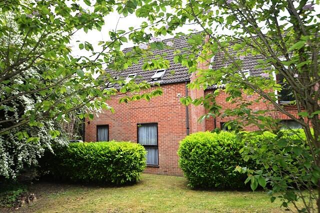 Main image of property: 1 bedroom Apartment 1st Floor in Godalming