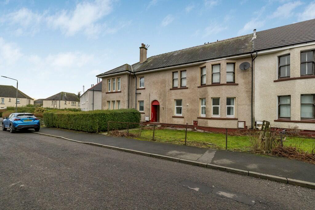 2 bedroom ground floor flat for sale in Craig Road, Neilston, Glasgow
