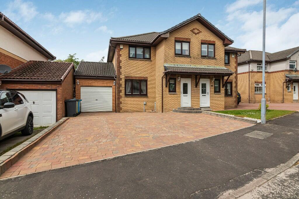 3 bedroom semidetached villa for sale in Springfield Grove, Barrhead