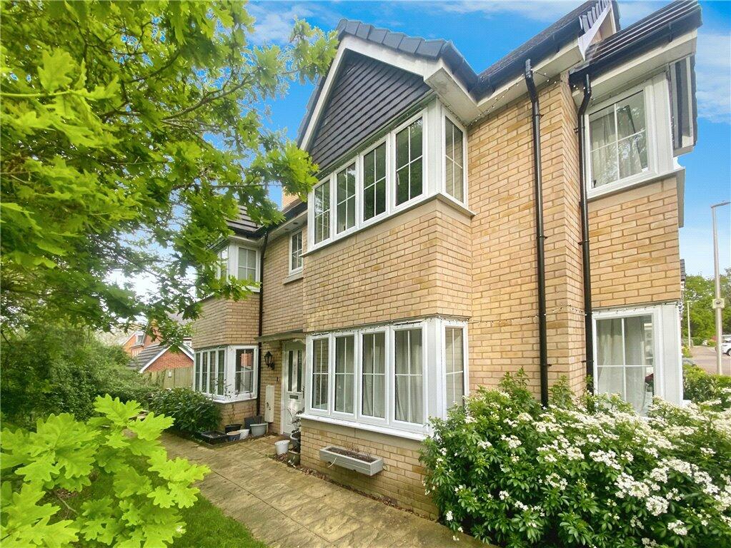 3 bedroom end of terrace house for sale in Budd Grove, Winnersh