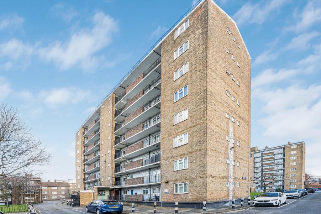 Main image of property: Lowth Road, London, SE5