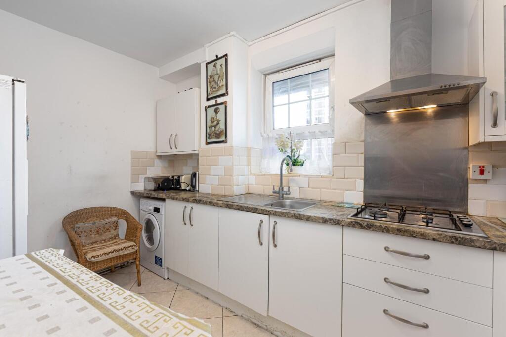 Main image of property: Comber Grove, London, SE5