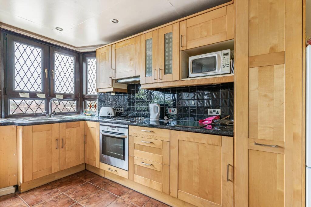 Main image of property: Elmington Estate, London, SE5