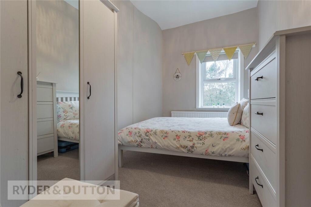 3 bedroom terraced house for sale in Bury Road, Edenfield, Ramsbottom