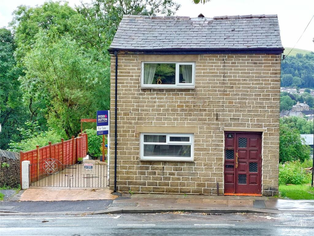 3 bedroom detached house for sale in Haslingden Road, Rawtenstall