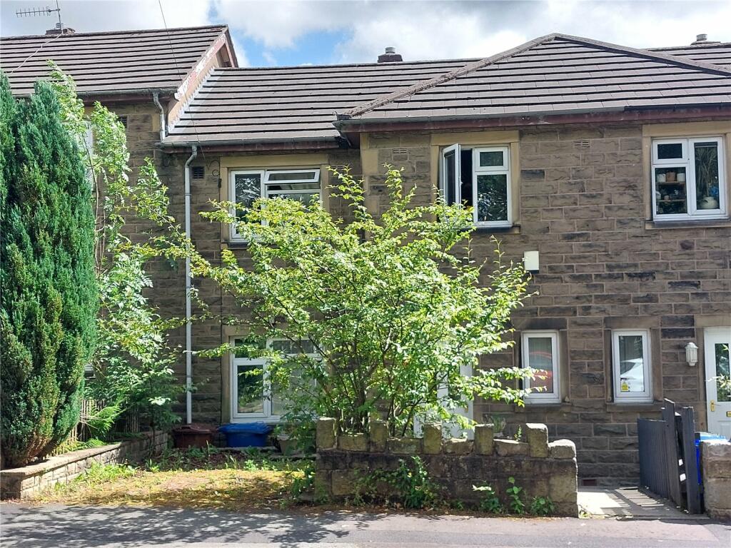 3 bedroom terraced house for sale in Acre Avenue, Stacksteads
