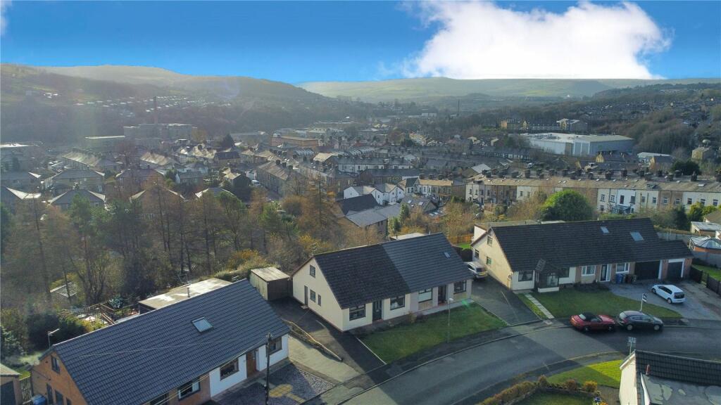 Additional property image - Hurst Crescent, Rawtenstall, Rossendale, BB4