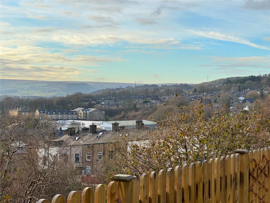 Additional property image - Hurst Crescent, Rawtenstall, Rossendale, BB4
