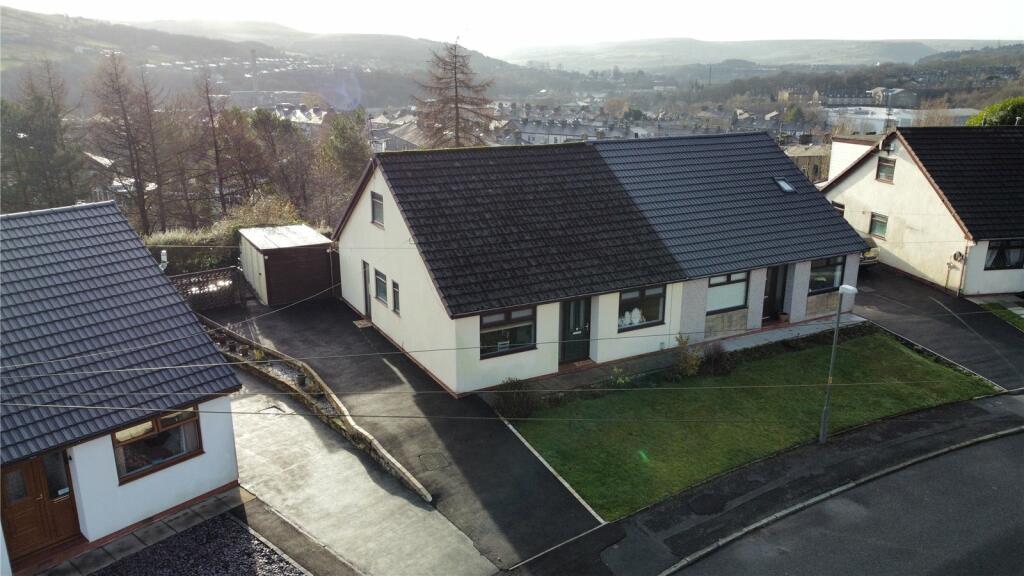 Additional property image - Hurst Crescent, Rawtenstall, Rossendale, BB4