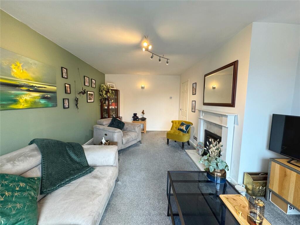 Additional property image - Hurst Crescent, Rawtenstall, Rossendale, BB4