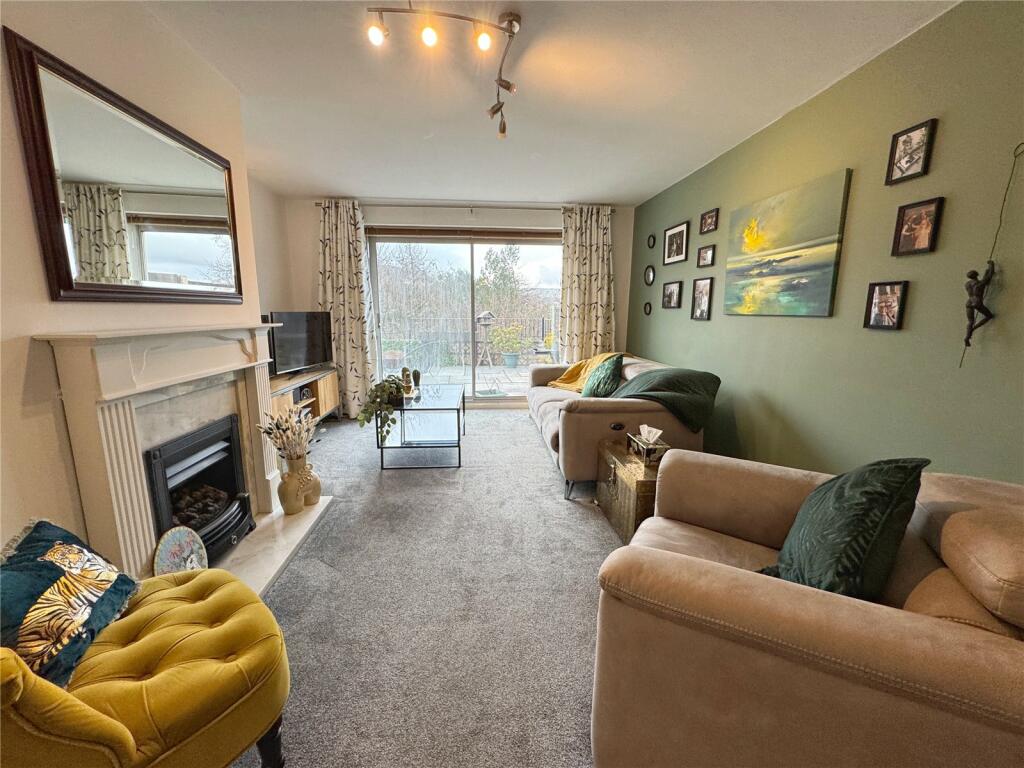 Additional property image - Hurst Crescent, Rawtenstall, Rossendale, BB4