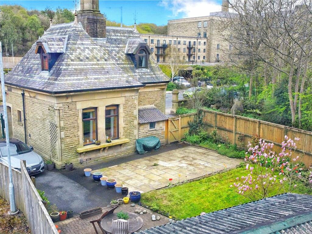 Additional property image - Bacup Road, Rawtenstall, Rossendale, BB4
