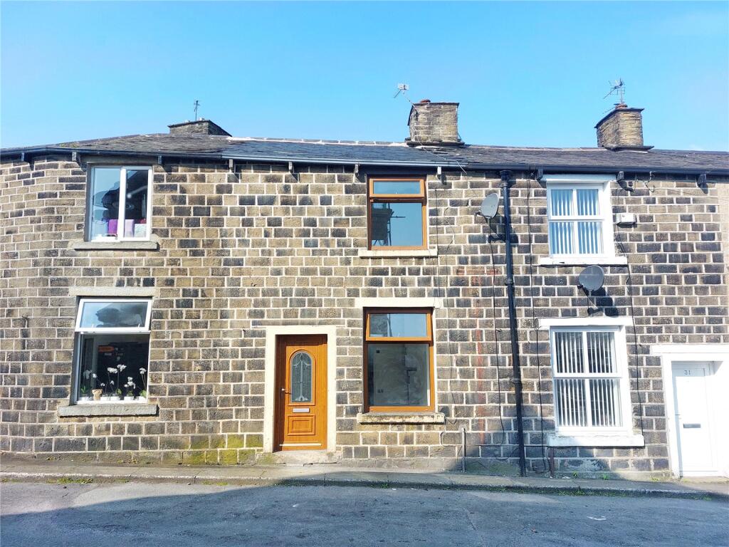 Main image of property: East Parade, Rawtenstall, Rossendale, BB4