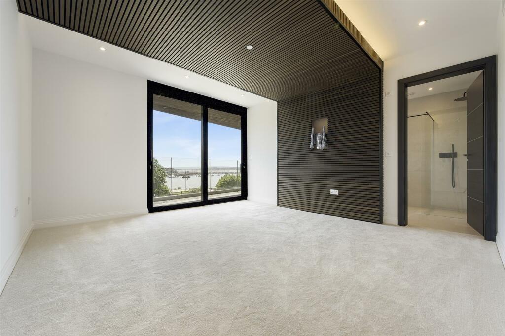 Additional property image - Whitecliff Road, Whitecliff