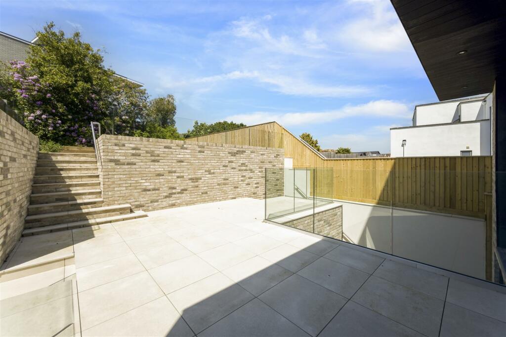Additional property image - Whitecliff Road, Whitecliff