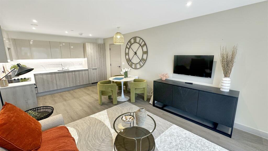 Additional property image - East Quay Road, Poole Quay, Poole