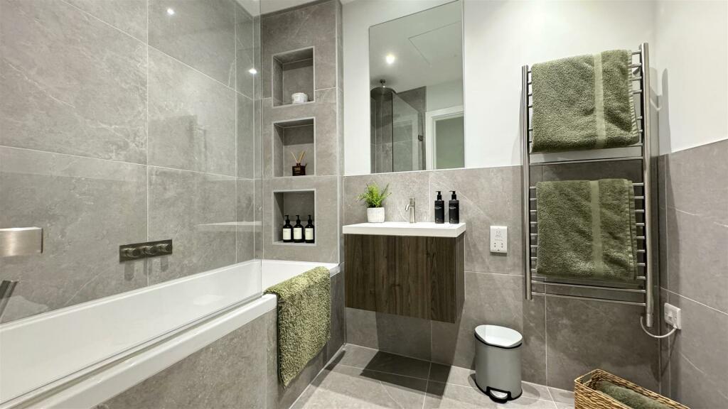 Additional property image - Martello Road South, Canford Cliffs