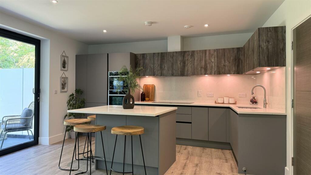 Additional property image - Martello Road South, Canford Cliffs