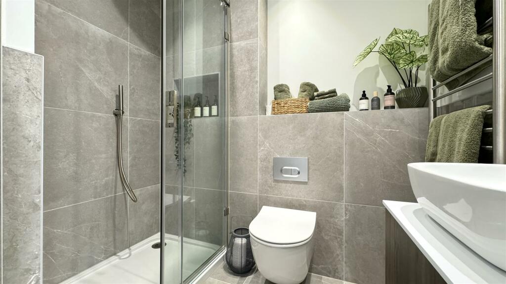 Additional property image - Martello Road South, Canford Cliffs