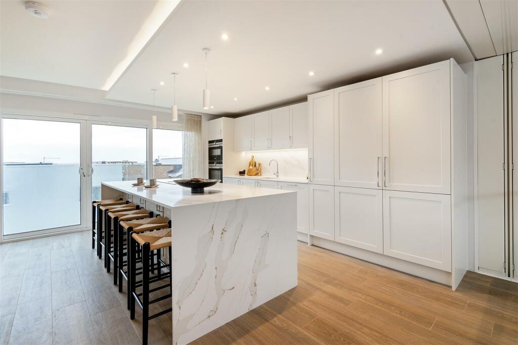 Additional property image - Sandbanks Road, Lilliput