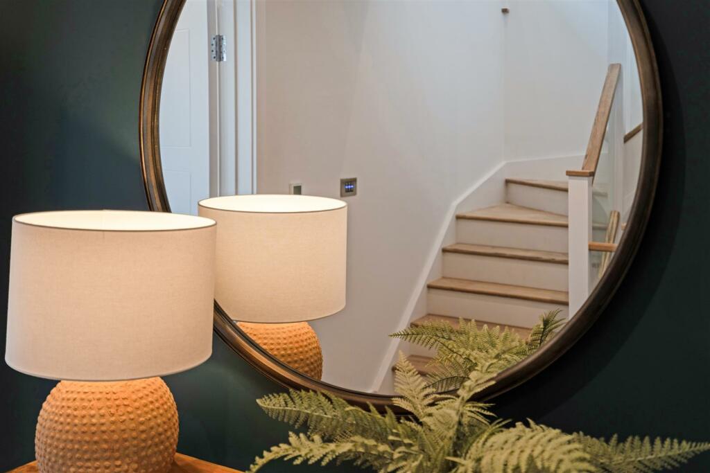 Additional property image - Sandbanks Road, Lilliput