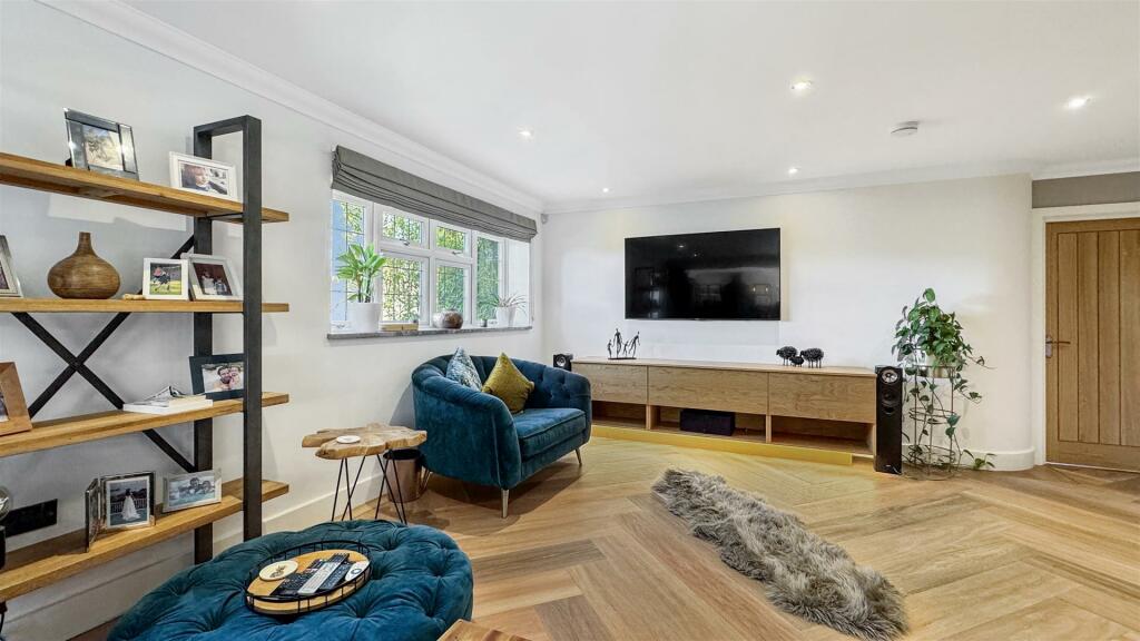 Additional property image - De Redvers Road, Lower Parkstone