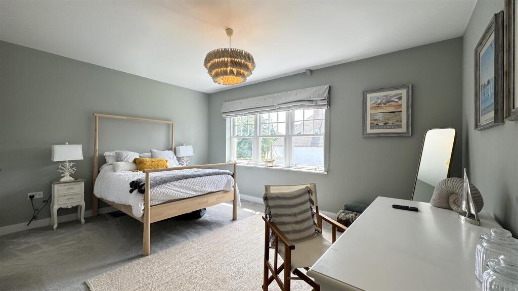 Additional property image - Canford Cliffs Avenue, Lower Parkstone