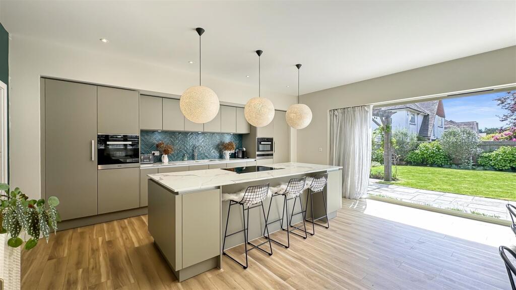 Additional property image - Canford Cliffs Avenue, Lower Parkstone