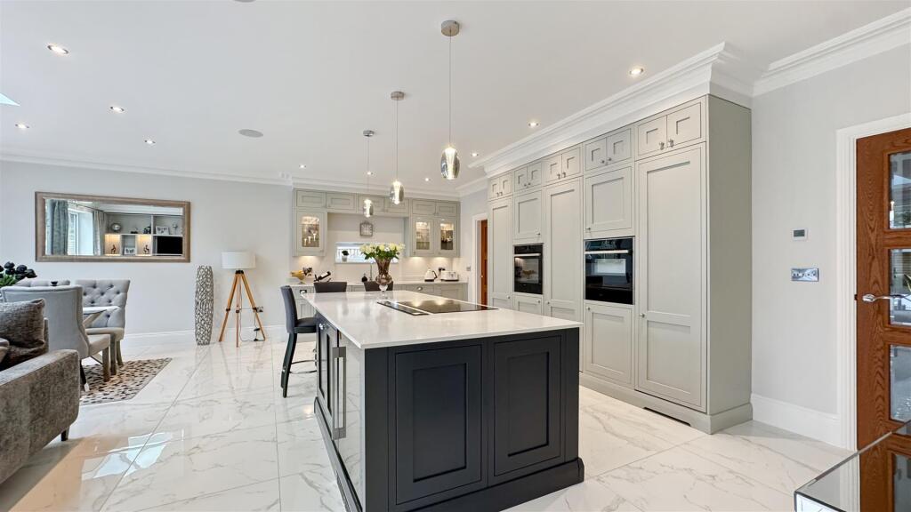 Additional property image - Canford Cliffs Avenue, Lower Parkstone