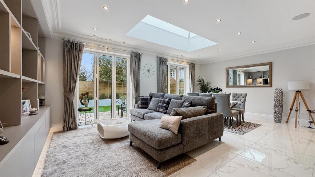 Additional property image - Canford Cliffs Avenue, Lower Parkstone