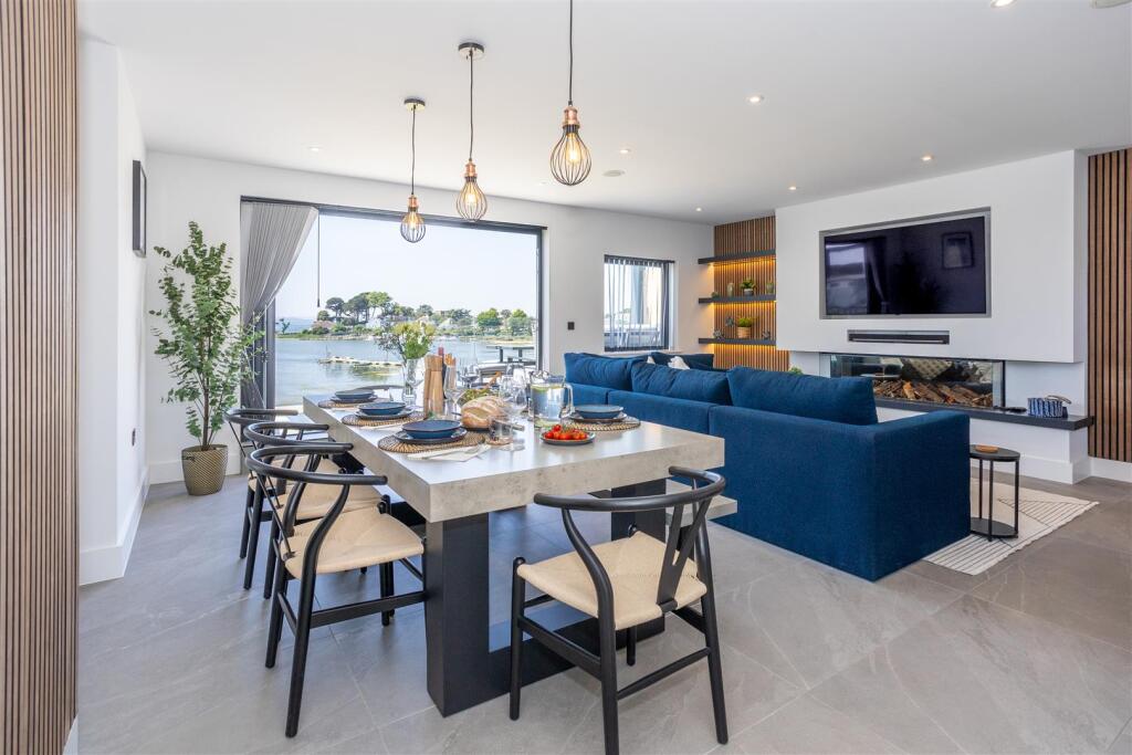 Additional property image - Sandbanks Road, Lilliput