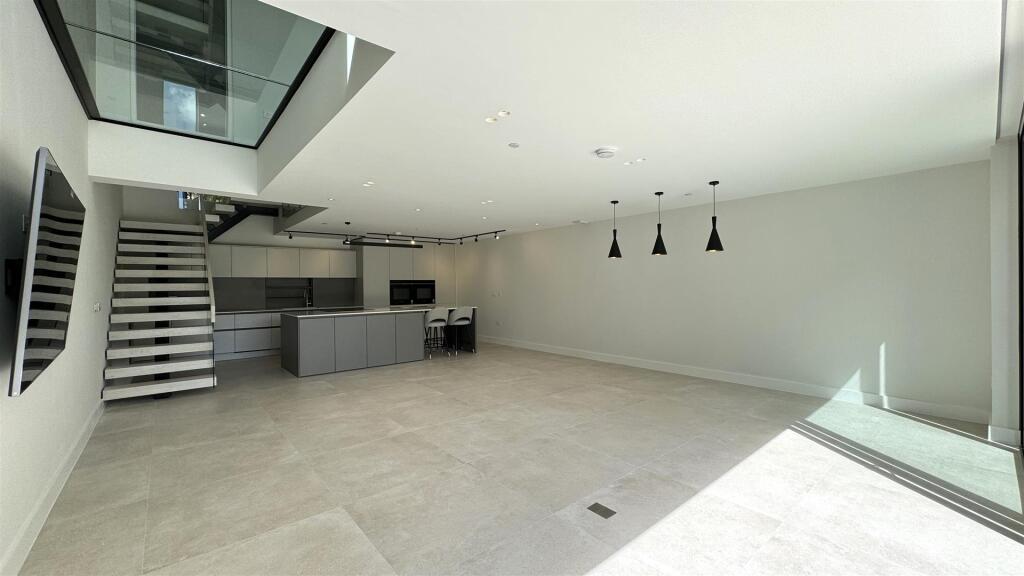 Additional property image - Greenwood Avenue, Lilliput