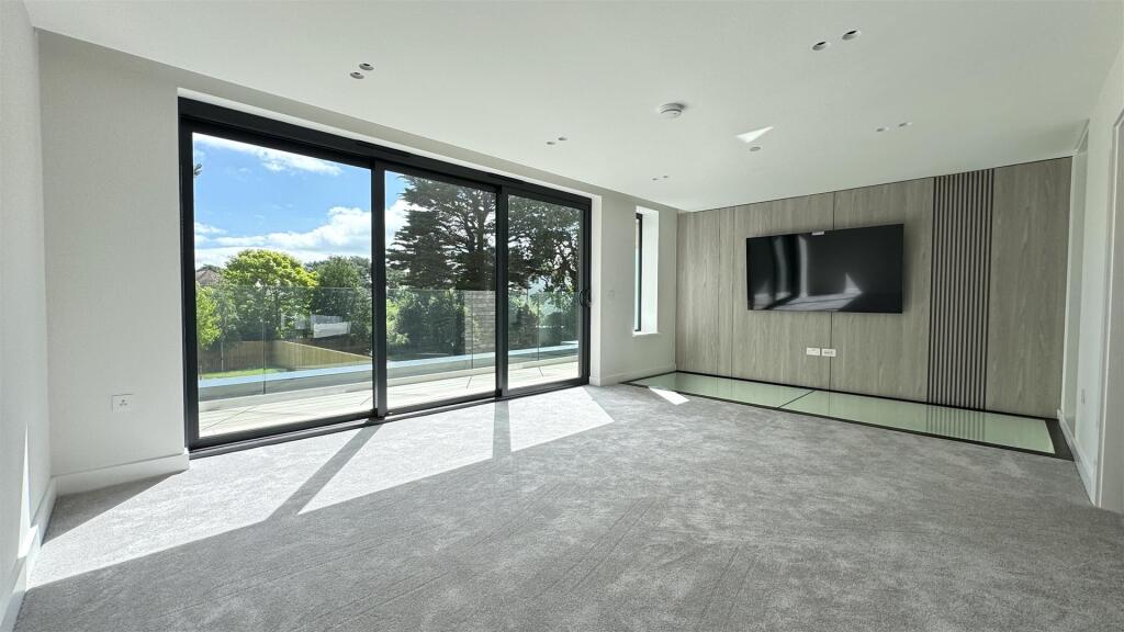 Additional property image - Greenwood Avenue, Lilliput