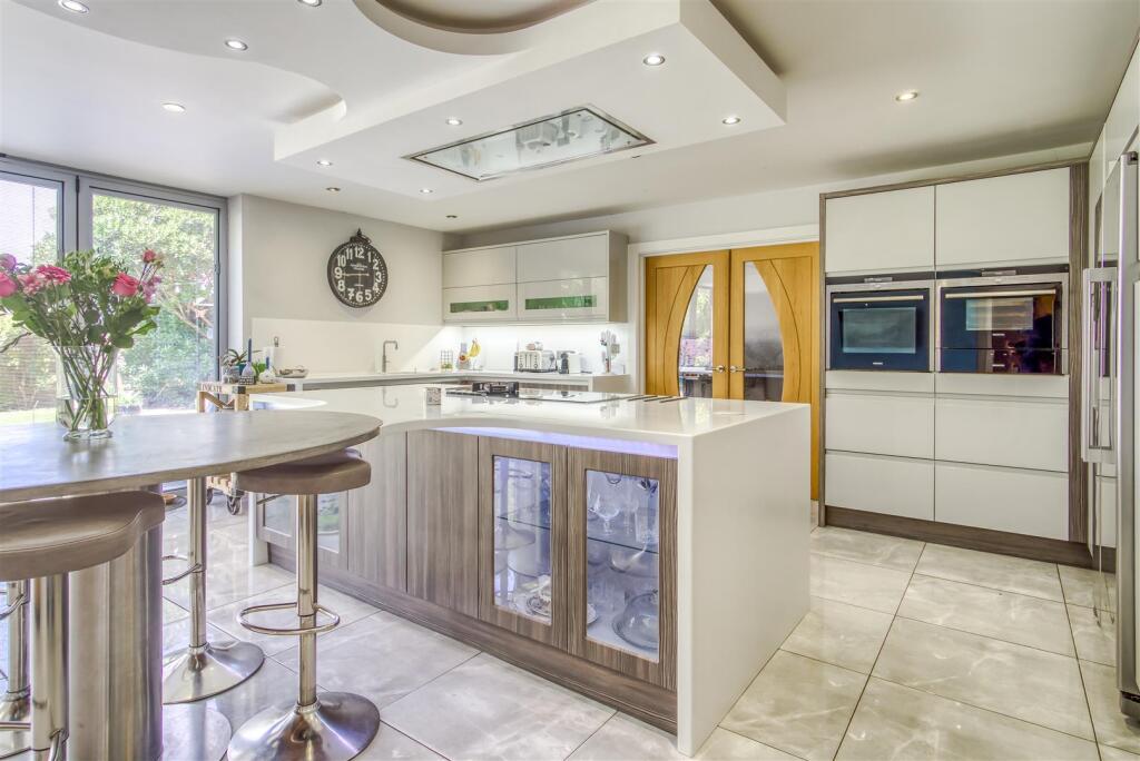 Additional property image - Canford Cliffs Avenue, Lower Parkstone